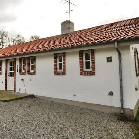 Three-bedroom In * Spottrup