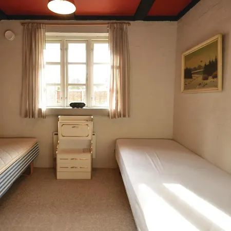 Сasa de vacaciones Three-bedroom In