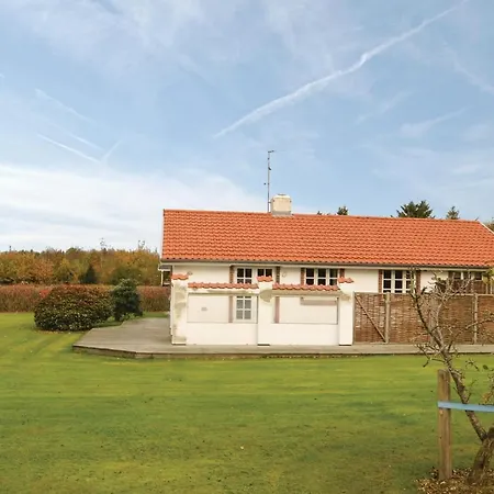 Three-bedroom In * Spottrup