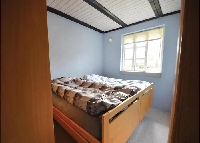 Dom wakacyjny Three-bedroom In *