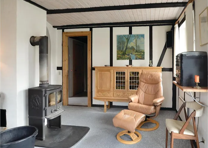 Dom wakacyjny Three-bedroom In *