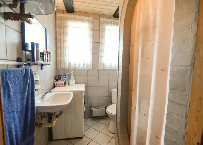 Three-bedroom In Dom wakacyjny *